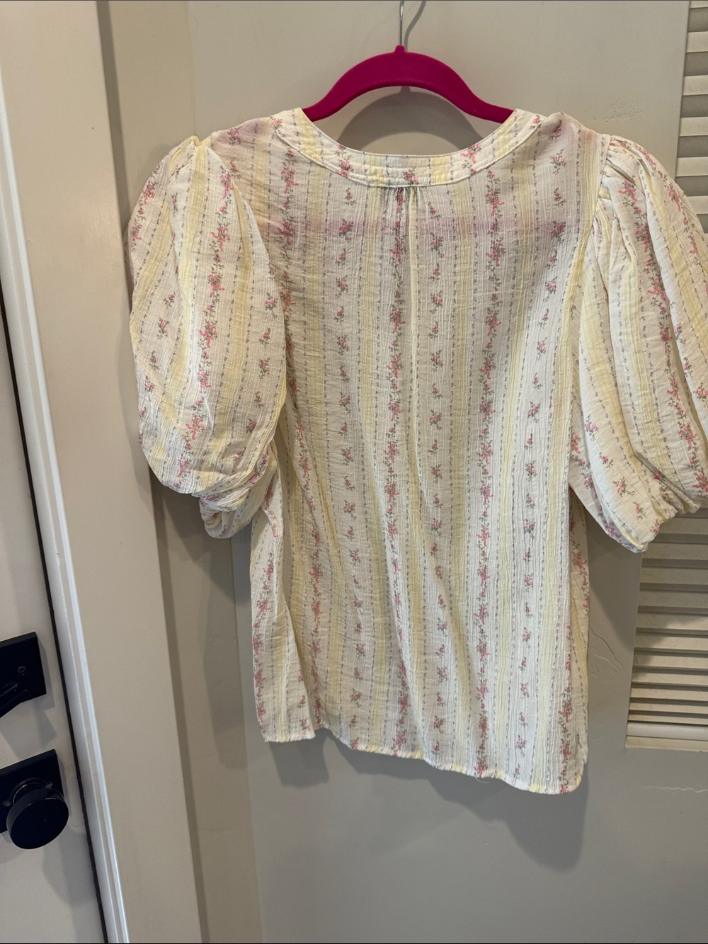 CeCe Cream Floral Stripe Puff-Sleeve Blouse - Picture 3 of 5